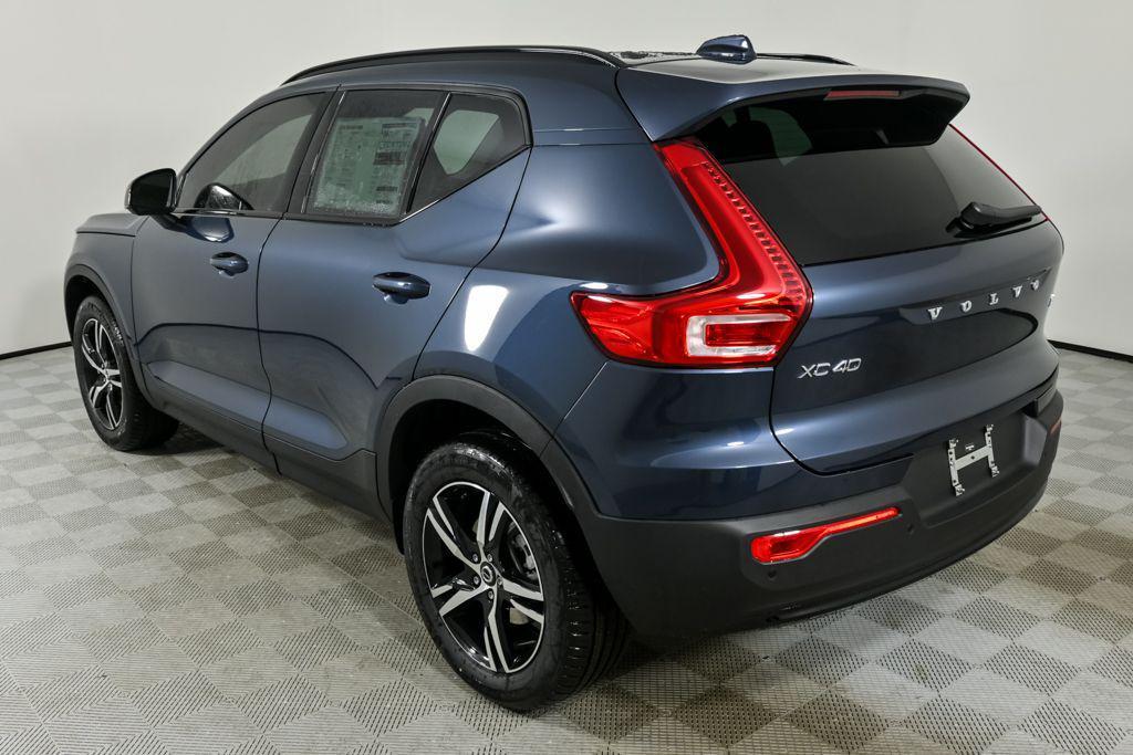 new 2026 Volvo XC40 car