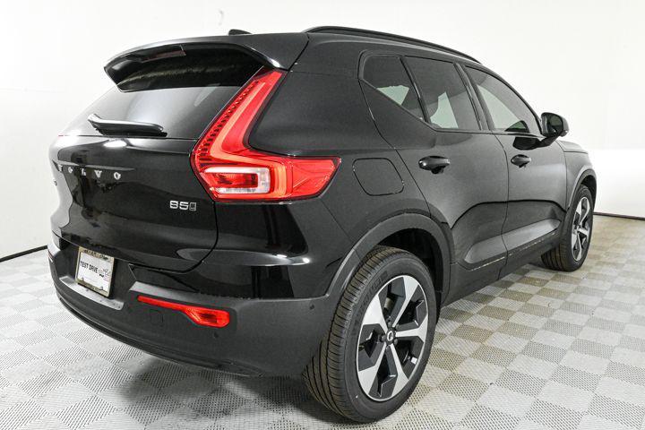 new 2025 Volvo XC40 car, priced at $48,335
