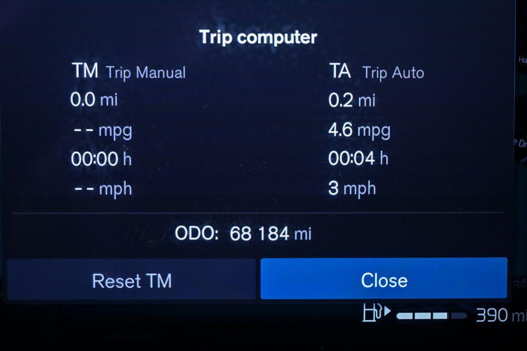 used 2022 Volvo XC60 car, priced at $27,730