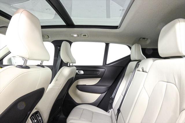 new 2025 Volvo XC40 car, priced at $50,565