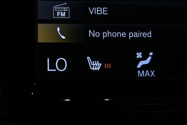used 2022 Volvo XC40 car, priced at $26,200