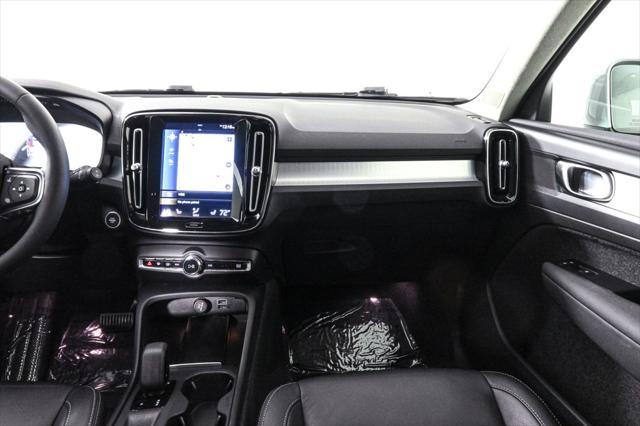 used 2022 Volvo XC40 car, priced at $26,200