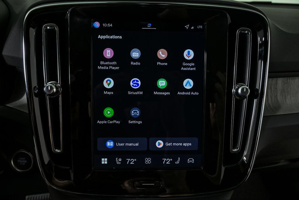 new 2026 Volvo XC40 car