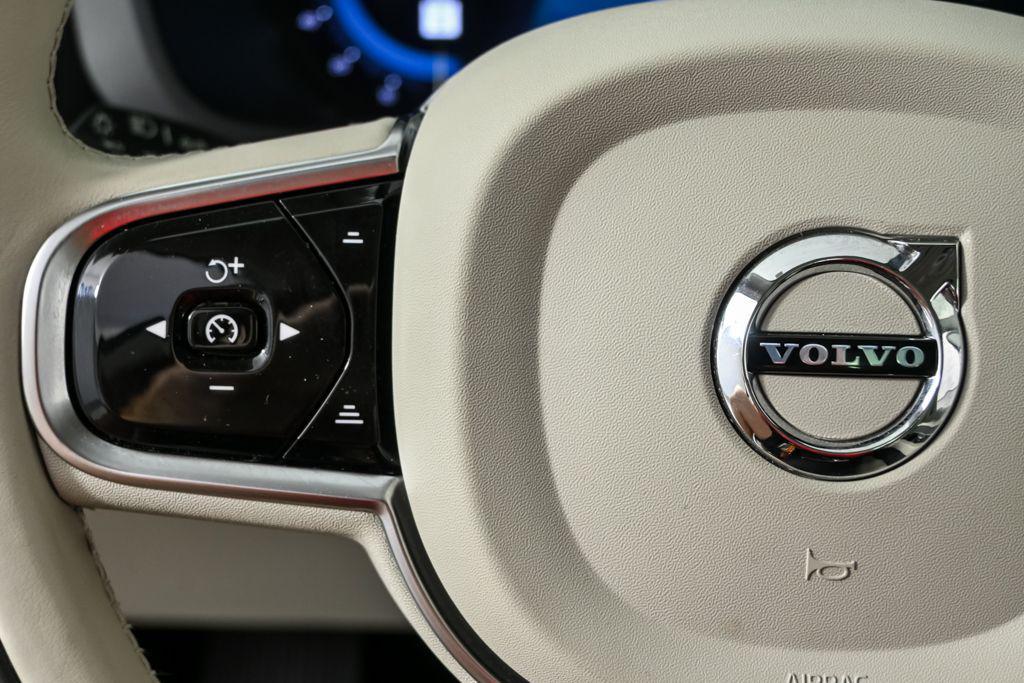 used 2023 Volvo XC60 car, priced at $37,120