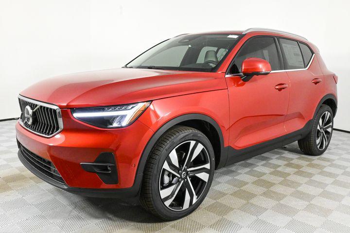 new 2025 Volvo XC40 car, priced at $45,772