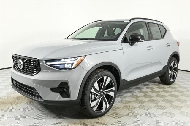 new 2025 Volvo XC40 car, priced at $51,560