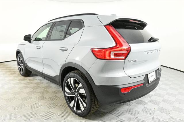 new 2025 Volvo XC40 car, priced at $51,560