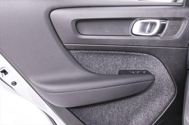 new 2025 Volvo XC40 car, priced at $51,560