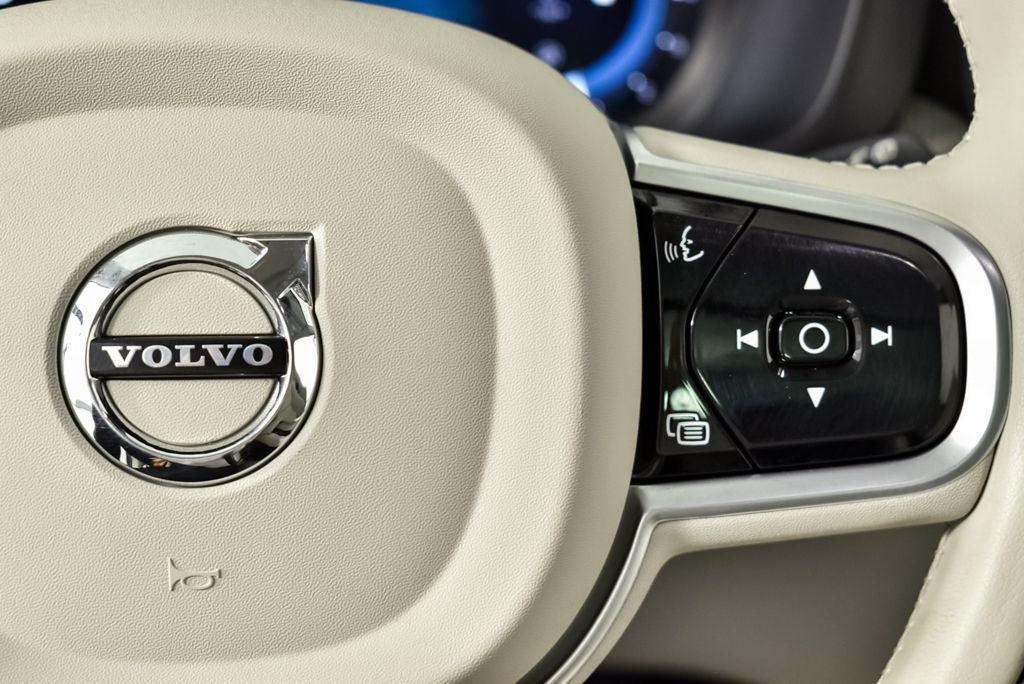 used 2023 Volvo XC60 car, priced at $32,210