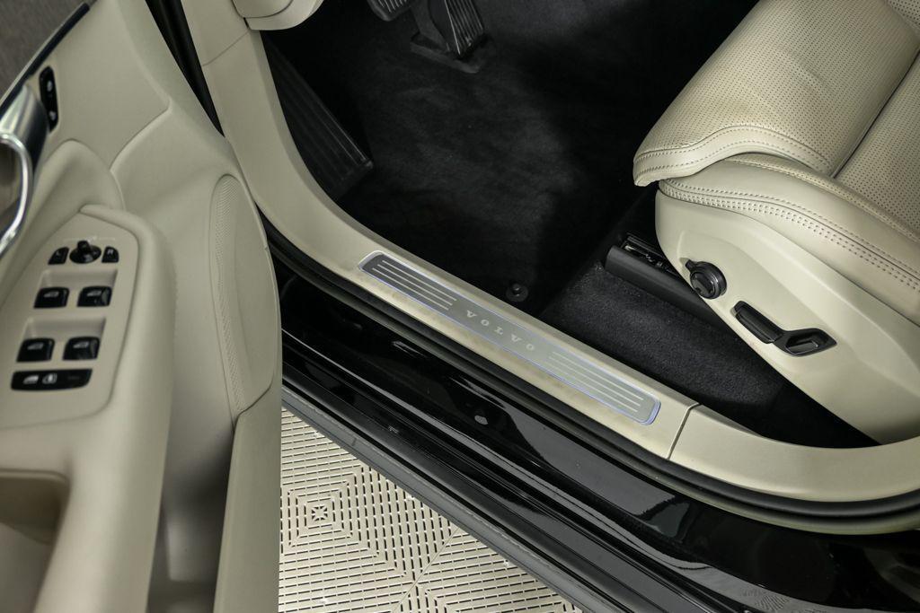 used 2023 Volvo XC90 car, priced at $47,396