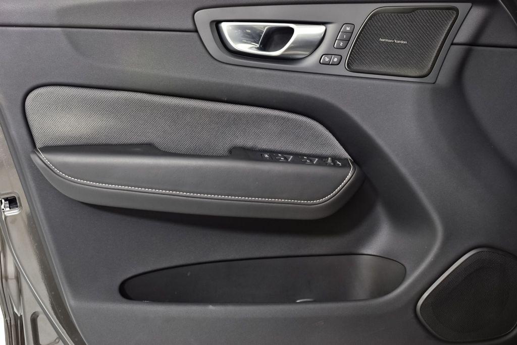 used 2024 Volvo XC60 Recharge Plug-In Hybrid car, priced at $48,994