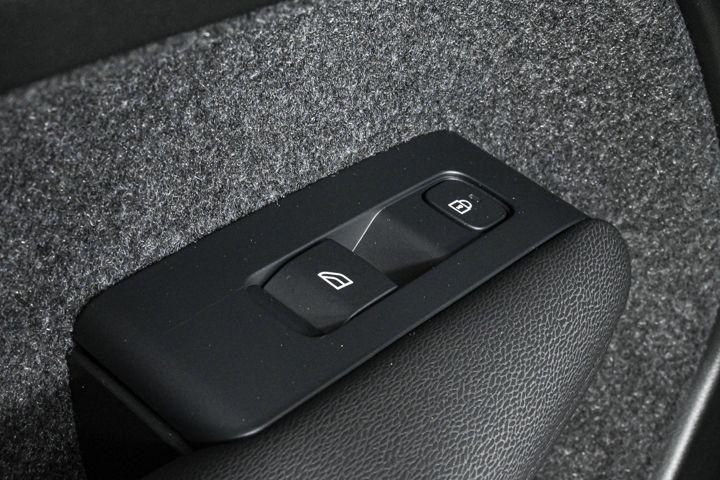used 2024 Volvo C40 Recharge Pure Electric car, priced at $36,300