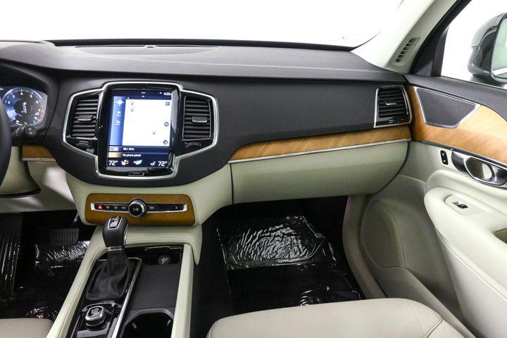 used 2022 Volvo XC90 car, priced at $40,900