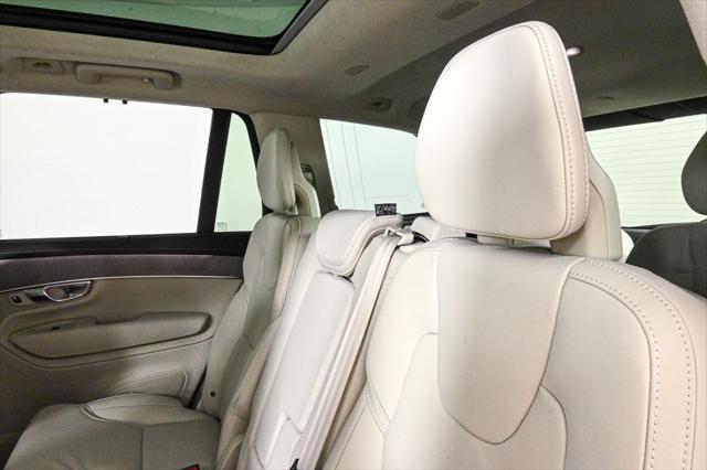 new 2025 Volvo XC90 car, priced at $74,625