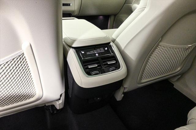 new 2025 Volvo XC90 car, priced at $74,625