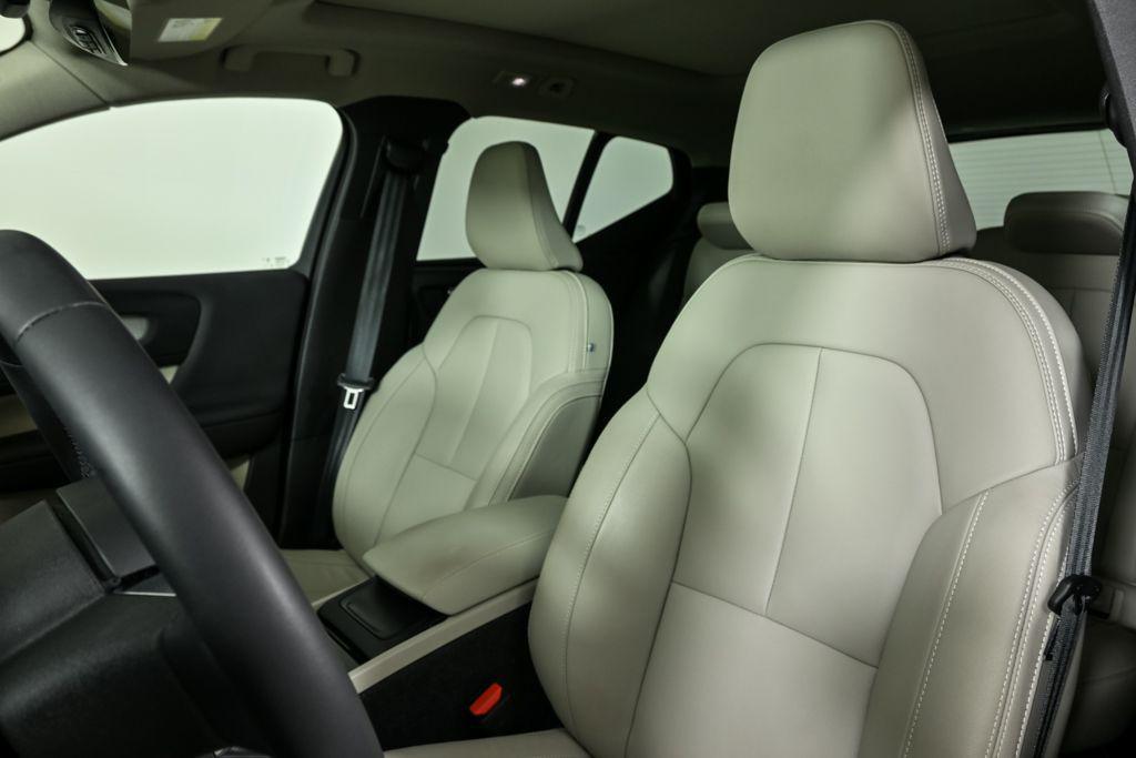 used 2024 Volvo XC40 car, priced at $39,226