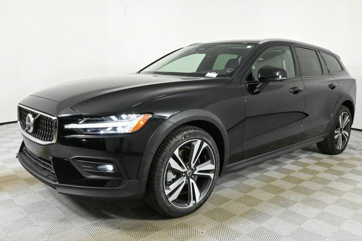 used 2023 Volvo V60 Cross Country car, priced at $35,000