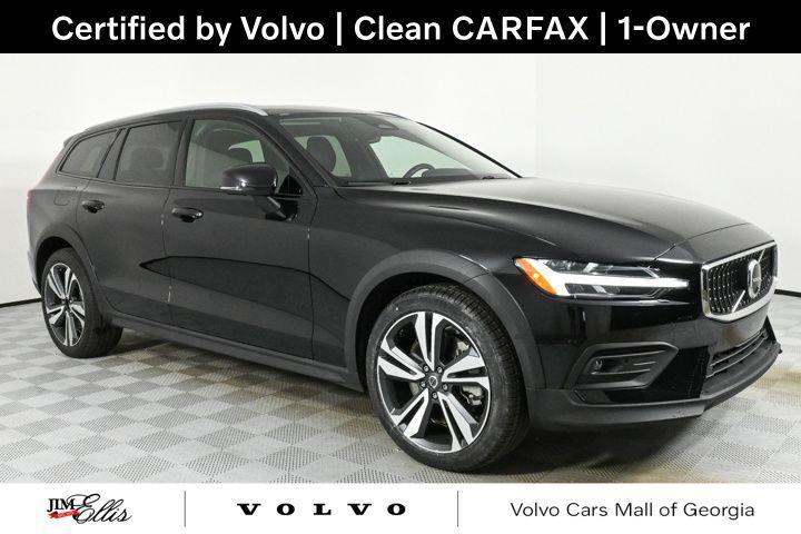 used 2023 Volvo V60 Cross Country car, priced at $35,000