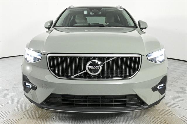 new 2025 Volvo XC40 car, priced at $49,240