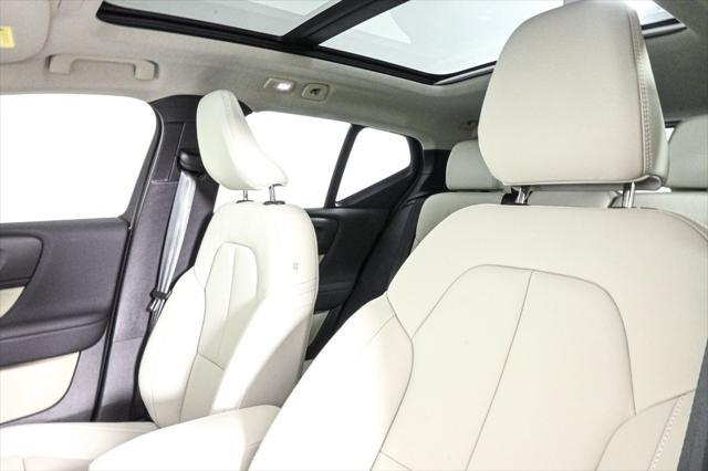 new 2025 Volvo XC40 car, priced at $49,240