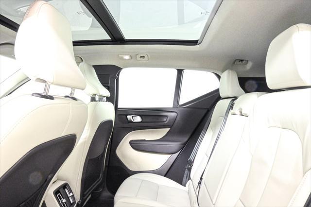 new 2025 Volvo XC40 car, priced at $49,240