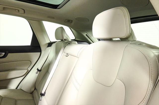 used 2023 Volvo XC60 Recharge Plug-In Hybrid car, priced at $46,500