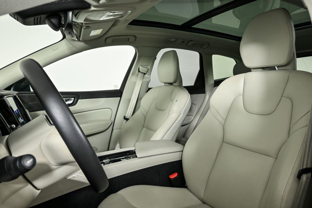 used 2023 Volvo XC60 car, priced at $35,549