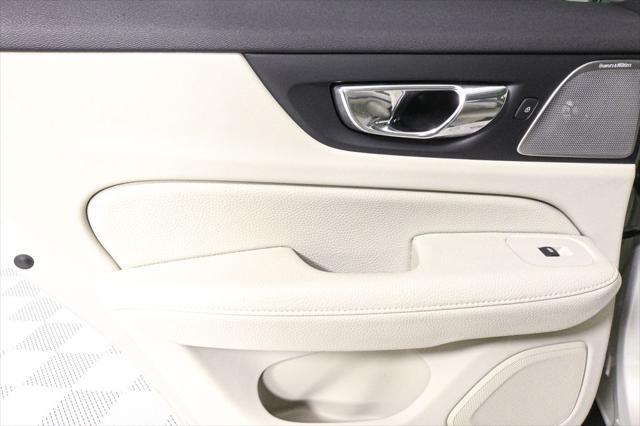 used 2020 Volvo V60 Cross Country car, priced at $30,900
