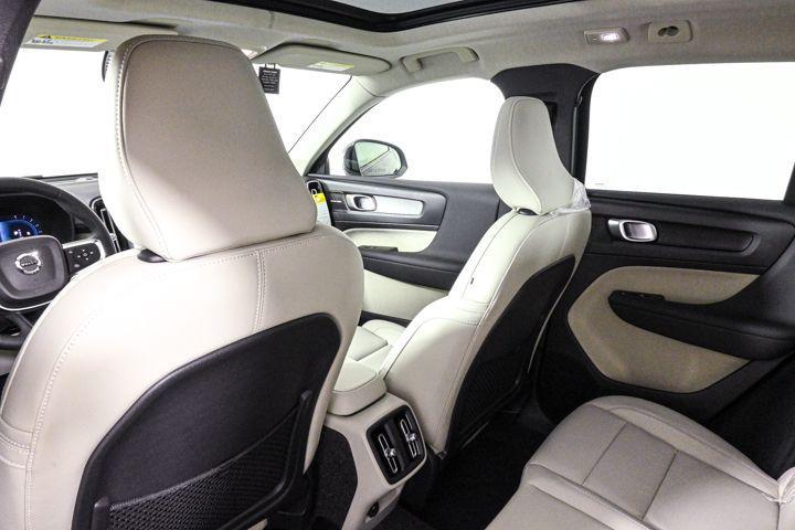 new 2025 Volvo XC40 car, priced at $50,015
