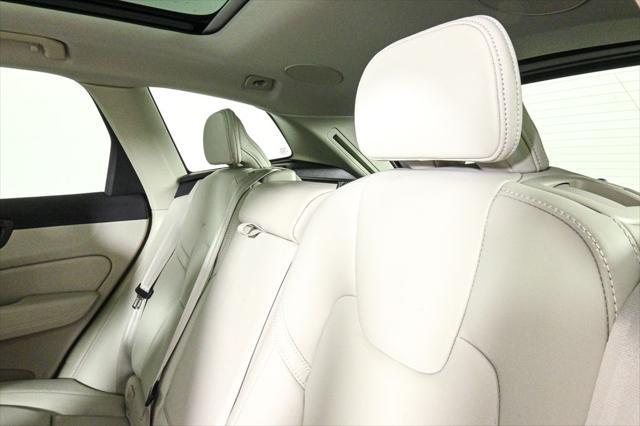used 2022 Volvo XC60 car, priced at $38,900