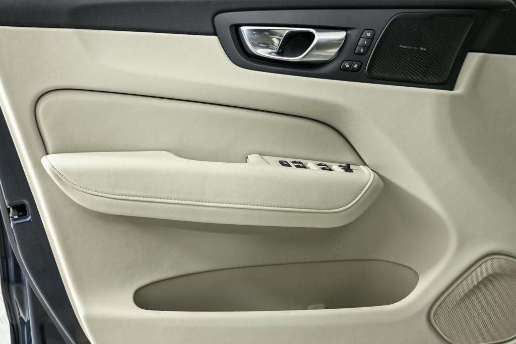 used 2023 Volvo XC60 car, priced at $37,132