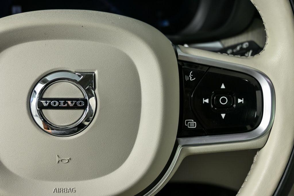 used 2023 Volvo XC60 car, priced at $37,132