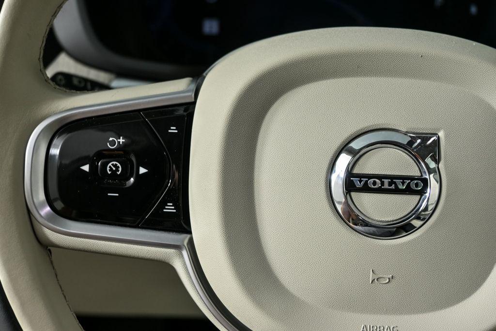 used 2023 Volvo XC60 car, priced at $37,132