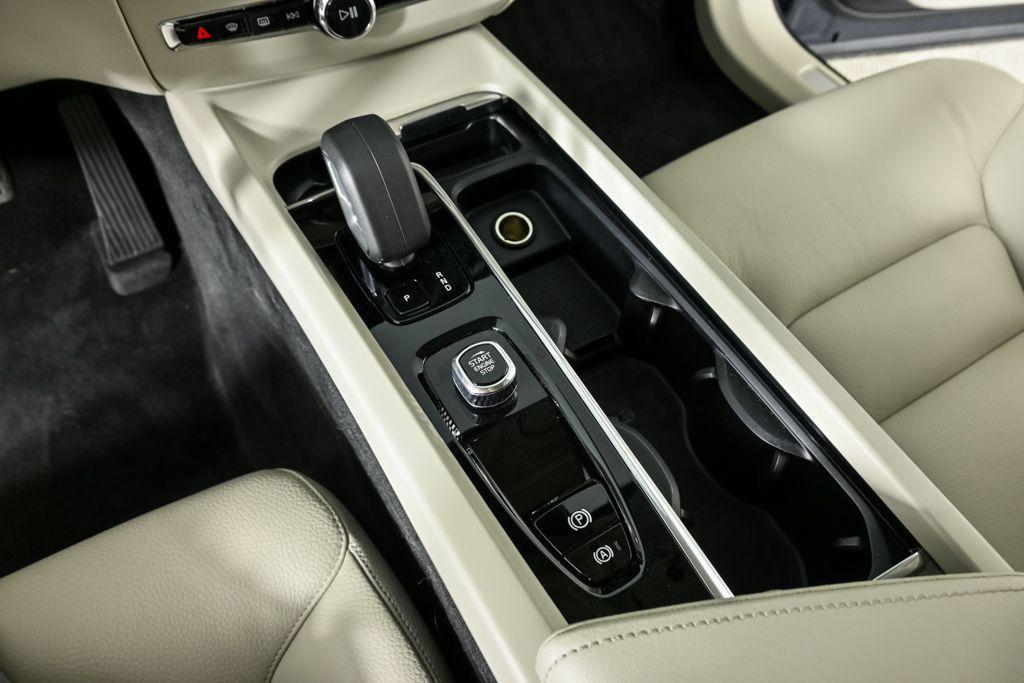 used 2023 Volvo XC60 car, priced at $37,132