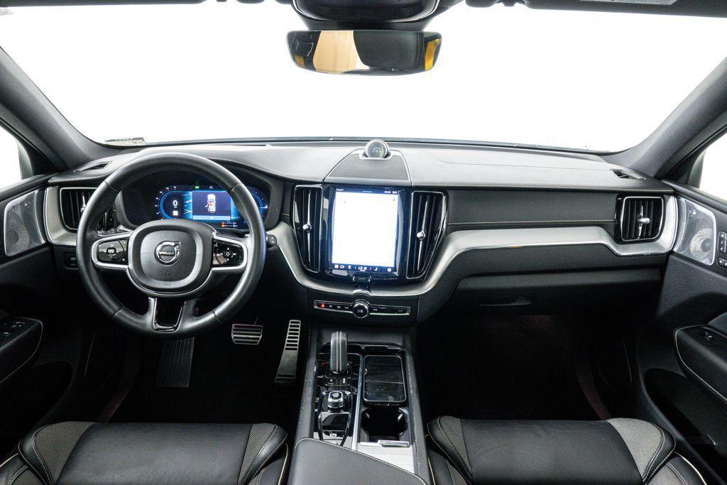 used 2022 Volvo XC60 Recharge Plug-In Hybrid car, priced at $42,829