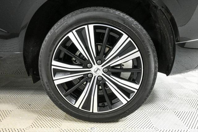 used 2022 Volvo XC60 car, priced at $37,900