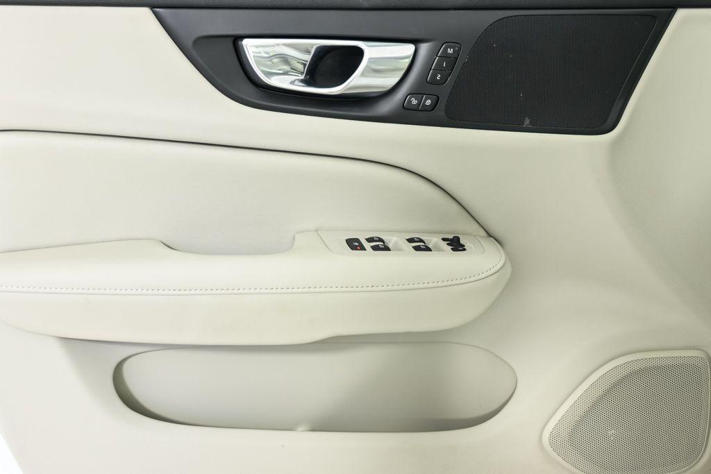 used 2023 Volvo S60 car, priced at $29,878