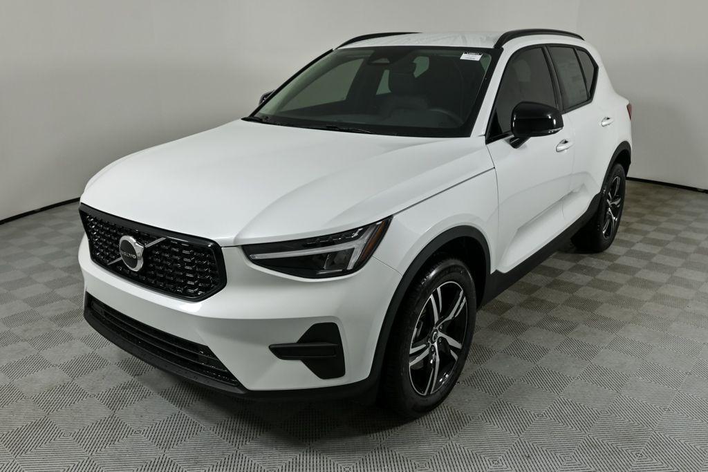 new 2026 Volvo XC40 car