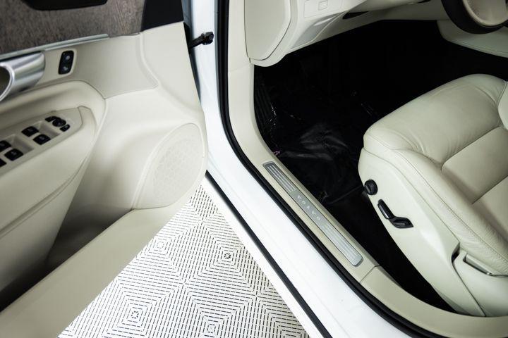used 2024 Volvo XC90 car, priced at $46,709