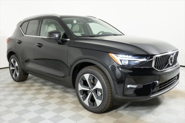 new 2025 Volvo XC40 car, priced at $41,502