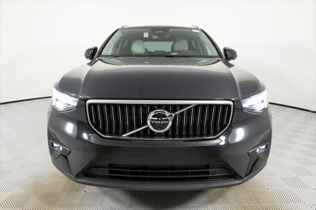 new 2025 Volvo XC40 car, priced at $41,502