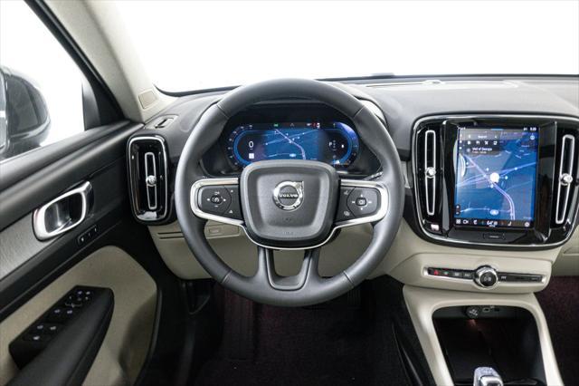 new 2025 Volvo XC40 car, priced at $41,502