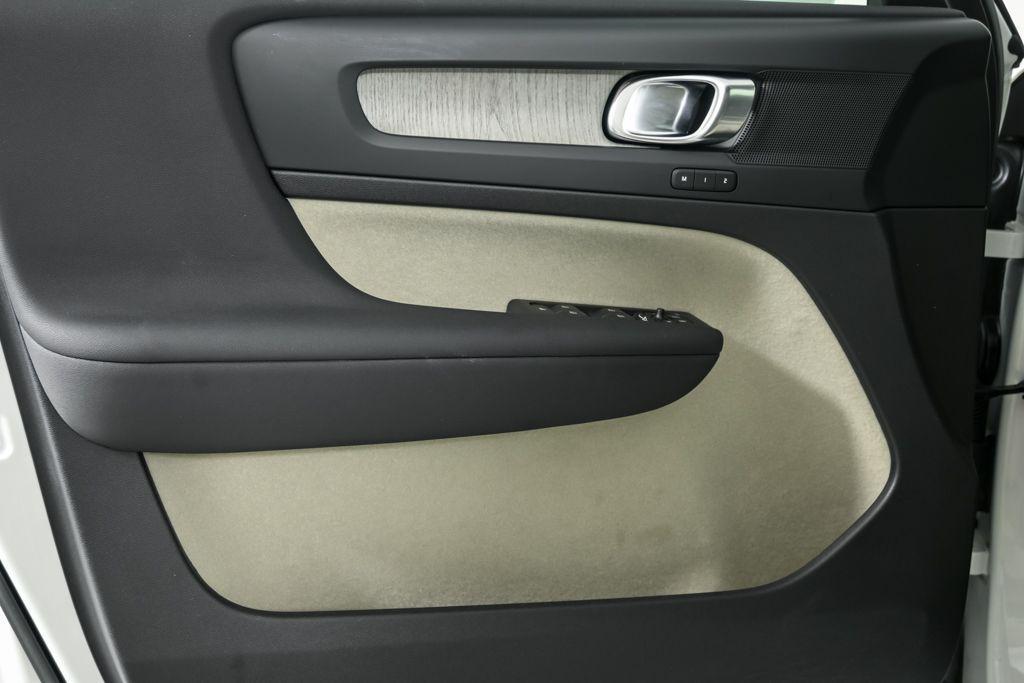 used 2023 Volvo XC40 car, priced at $33,514