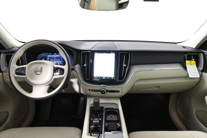 new 2025 Volvo XC60 car, priced at $51,700