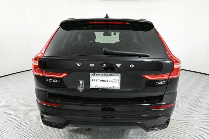 new 2025 Volvo XC60 car, priced at $51,700