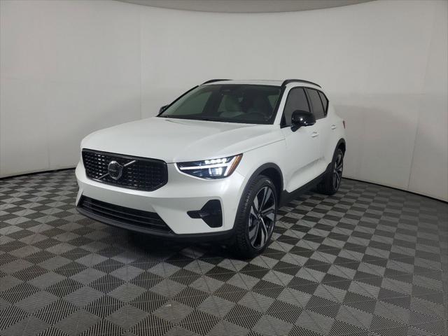 new 2024 Volvo XC40 car, priced at $41,885