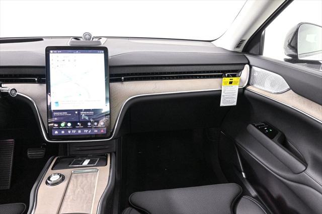 new 2025 Volvo EX90 car, priced at $83,304