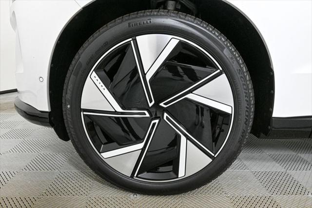 new 2025 Volvo EX90 car, priced at $83,304
