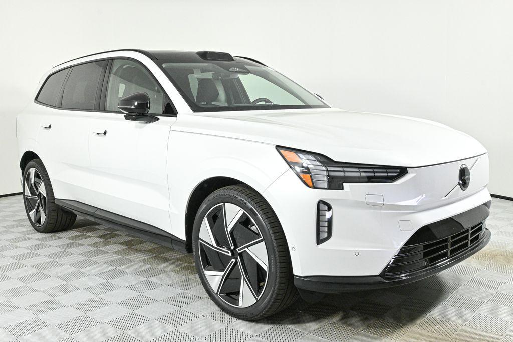 new 2025 Volvo EX90 car, priced at $83,304