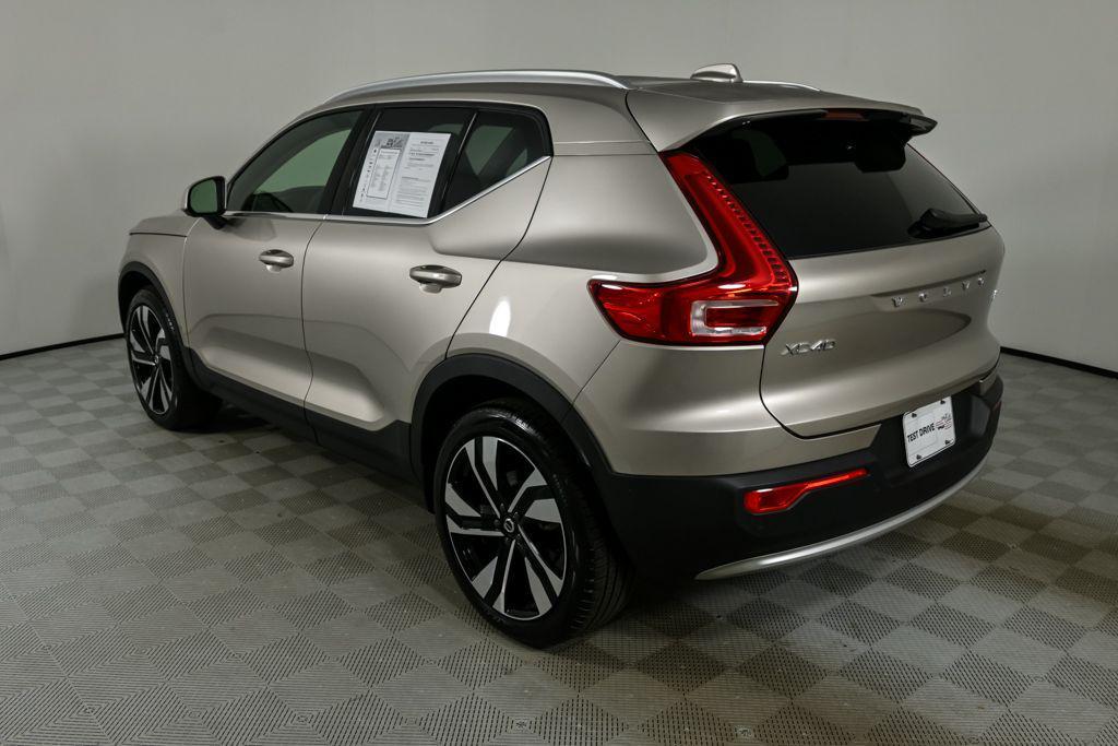 used 2024 Volvo XC40 car, priced at $35,725